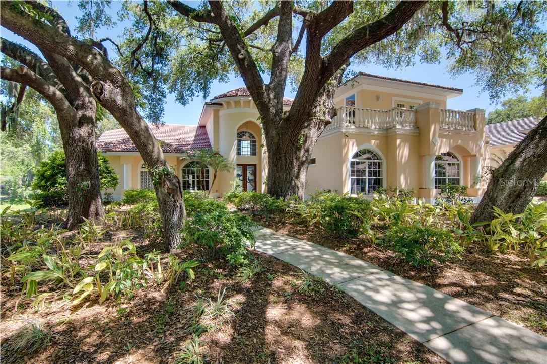 1682 Canopy Oaks Blvd., Palm Harbor, FL 34683