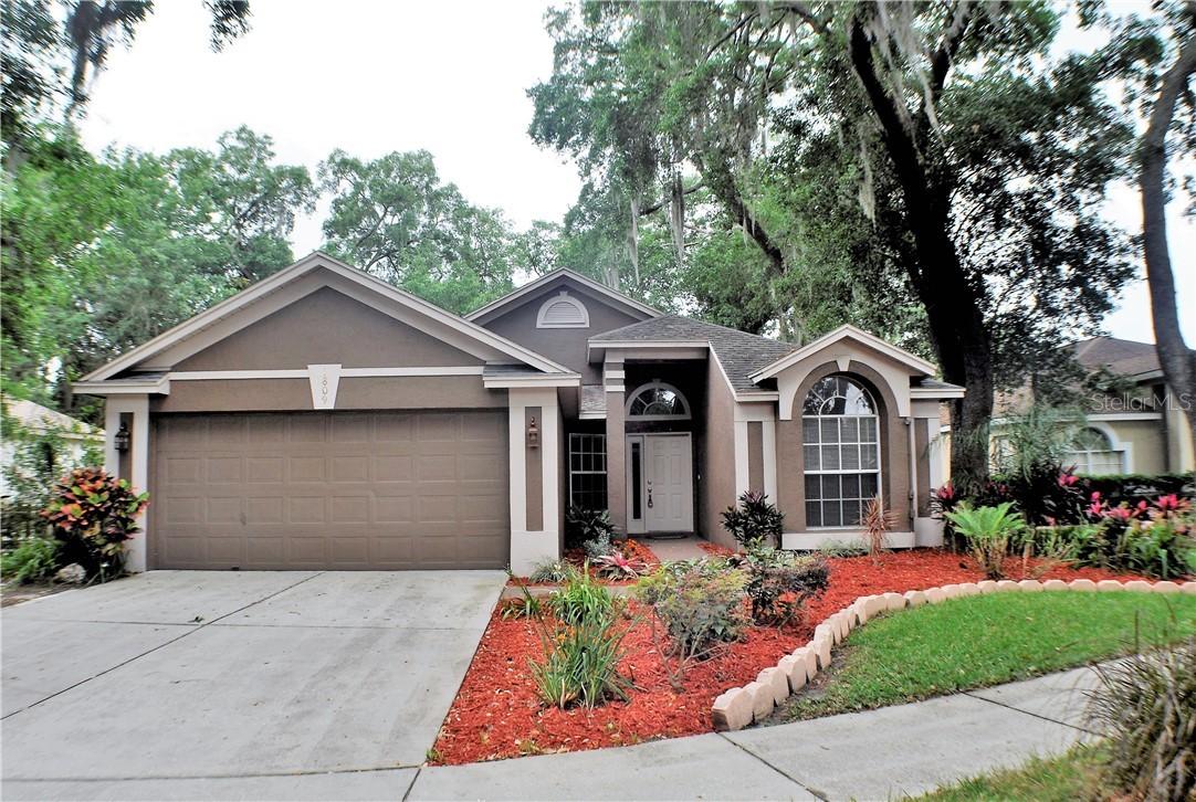 1809 Landside Dr., Valrico, FL 33594