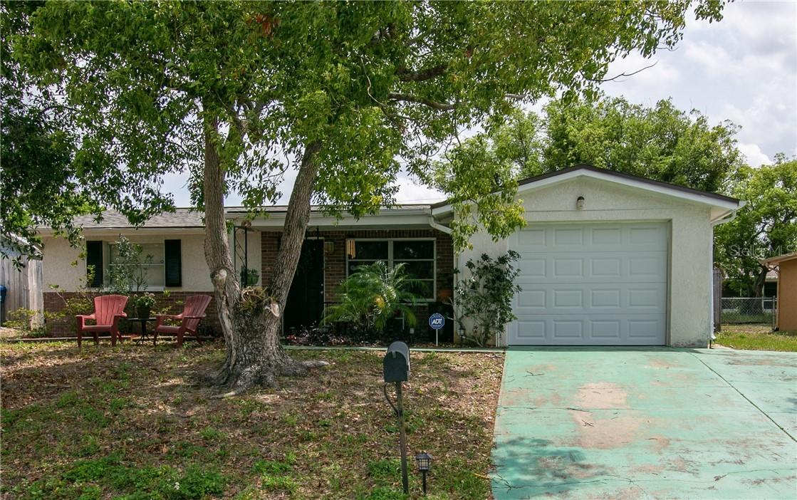 9706 Rainbow Ln, Port Richey, FL 34668