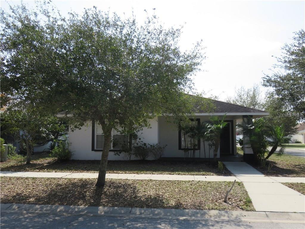 1318 Bayou Pass Dr., Ruskin, FL 33570