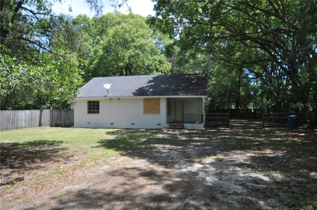 16095 County Line Rd., Masaryktown, FL 34604