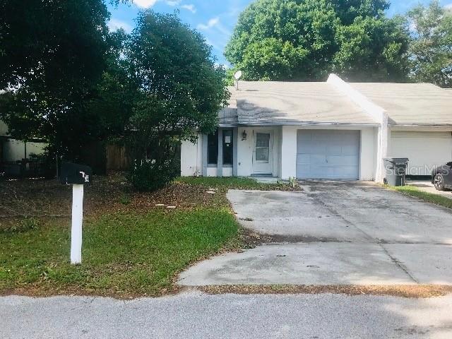 240 Village View Ln., Lakeland, FL 33809