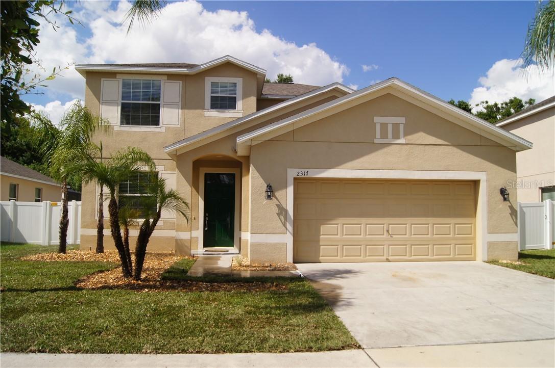 2317 Dakota Rock Dr., Ruskin, FL 33570