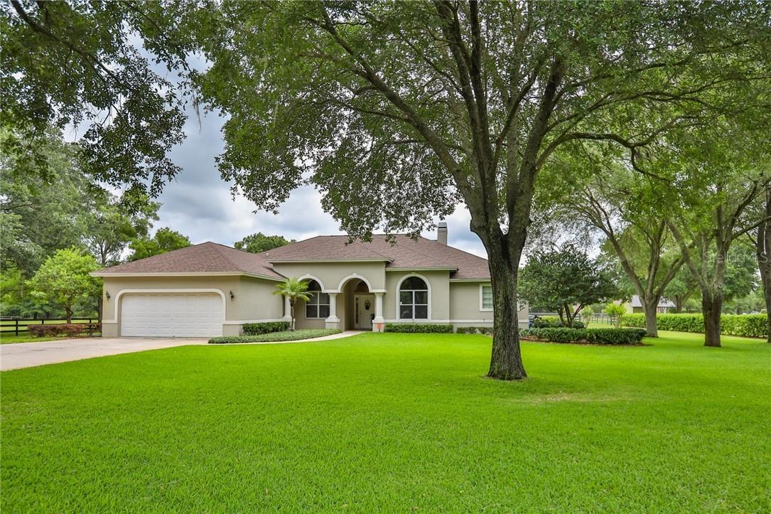 18301 30th St., Lutz, FL 33559