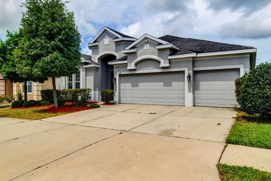 738 Tanana Fall Dr., Ruskin, FL 33570