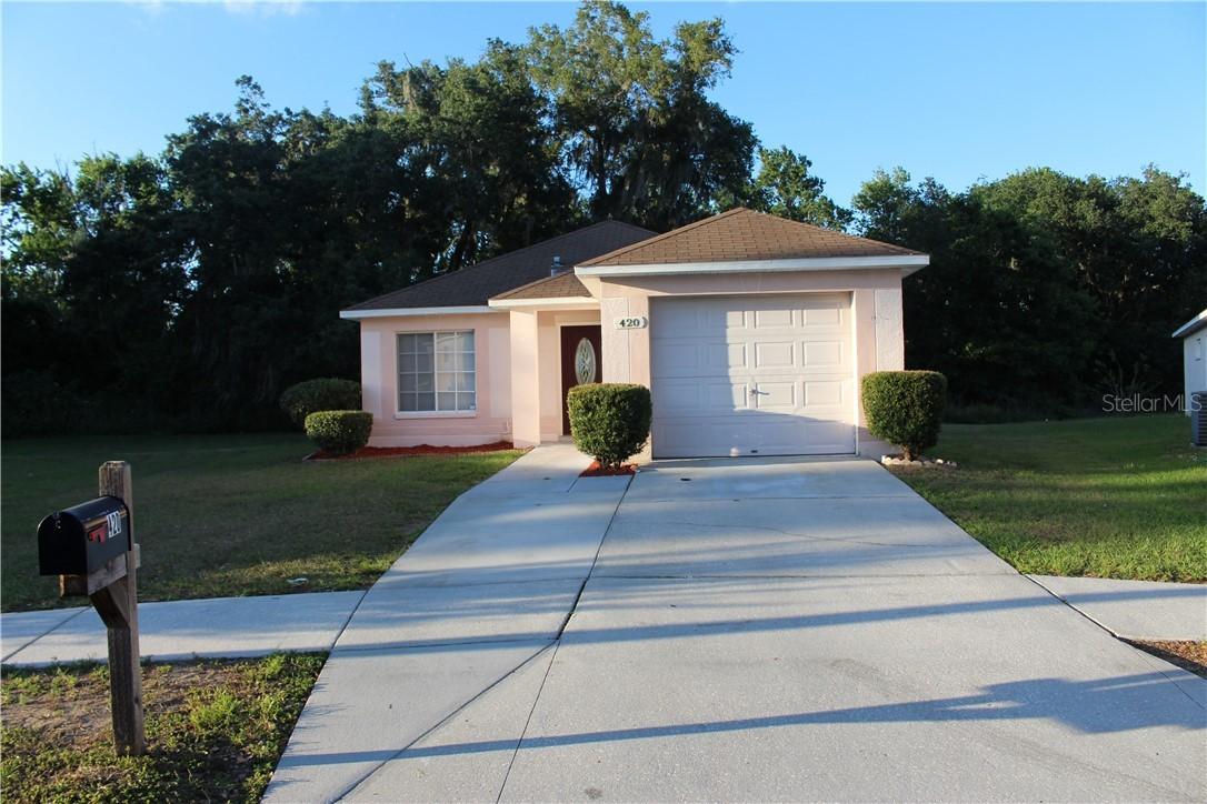 420 Abigail Rd., Plant City, FL 33563