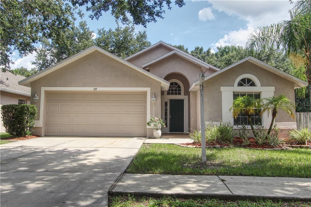 7115 Colony Pointe Dr., Riverview, FL 33578