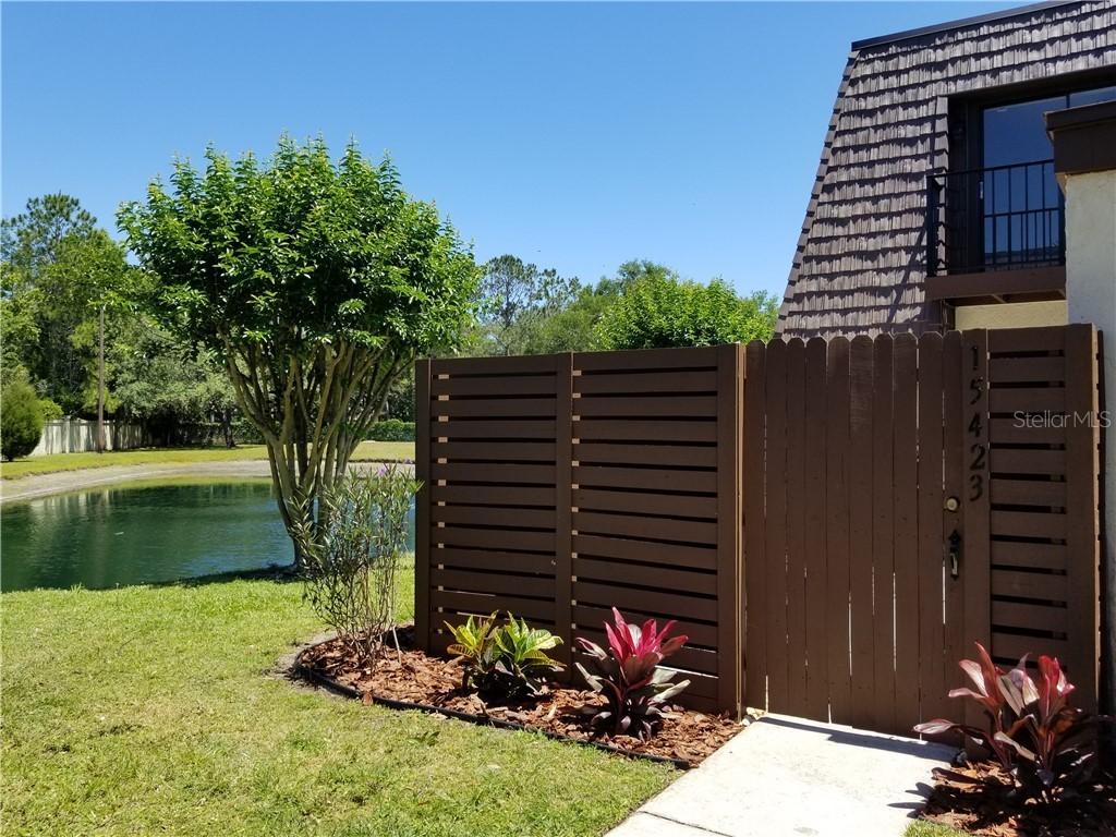15423 E Pond Woods Dr., Tampa, FL 33618