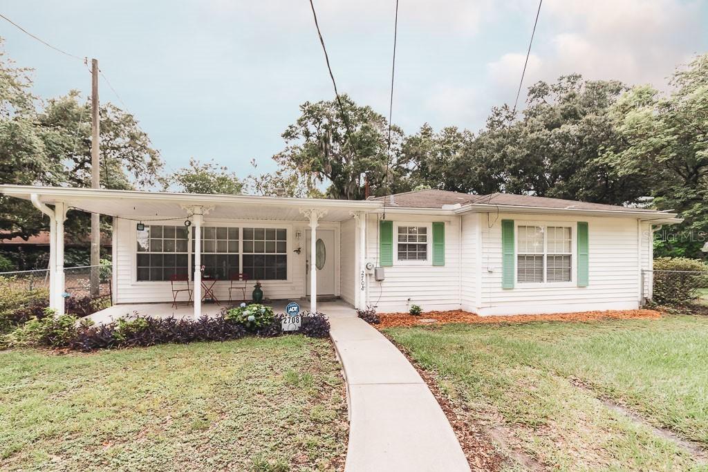 2708 De Montmollin Rd., Plant City, FL 33565