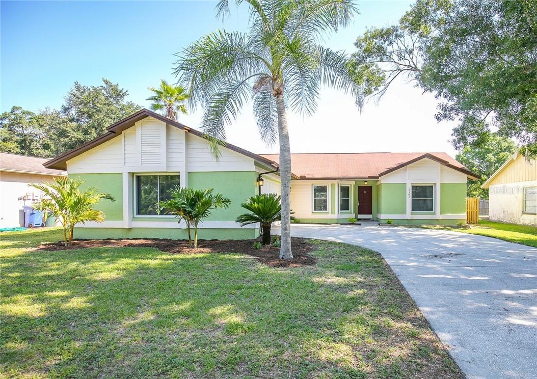 17503 Willow Pond Dr., Lutz, FL 33549