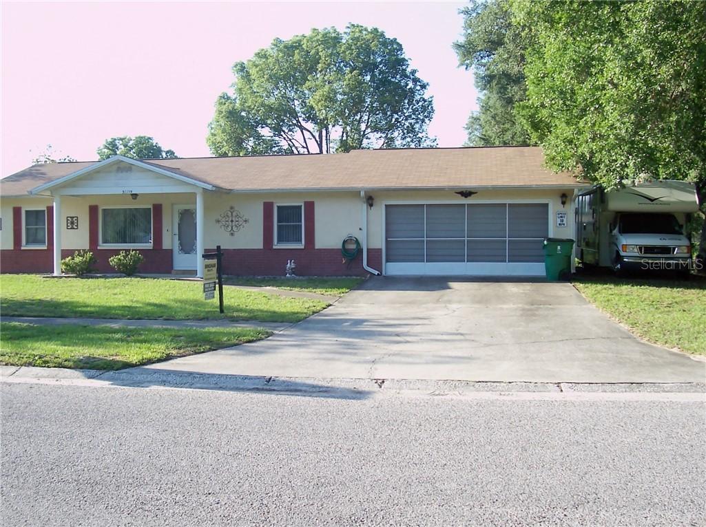 38715 Piedmont Ave., Zephyrhills, FL 33540