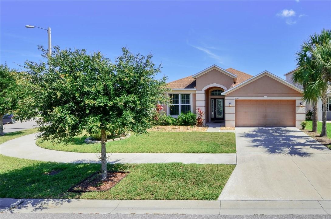 8714 Deep Maple Dr., Riverview, FL 33578