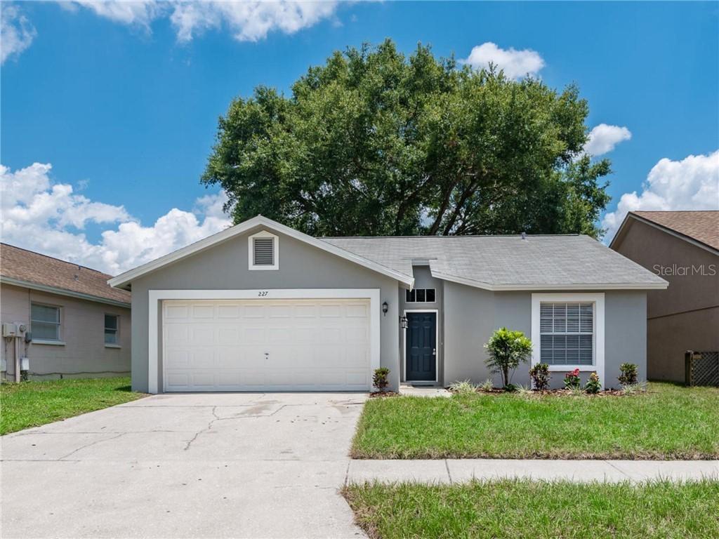 227 Belfort Pl., Valrico, FL 33594