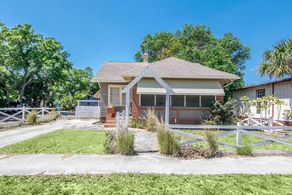 2521 4th St., St Petersburg, FL 33705