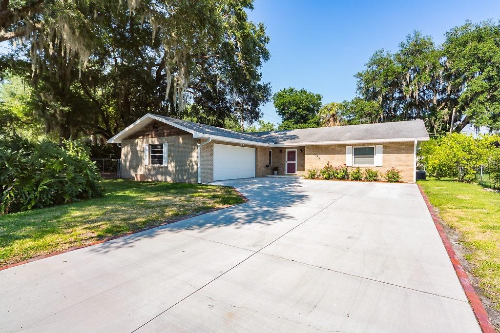 5545 Harbor Dr., Lakeland, FL 33809