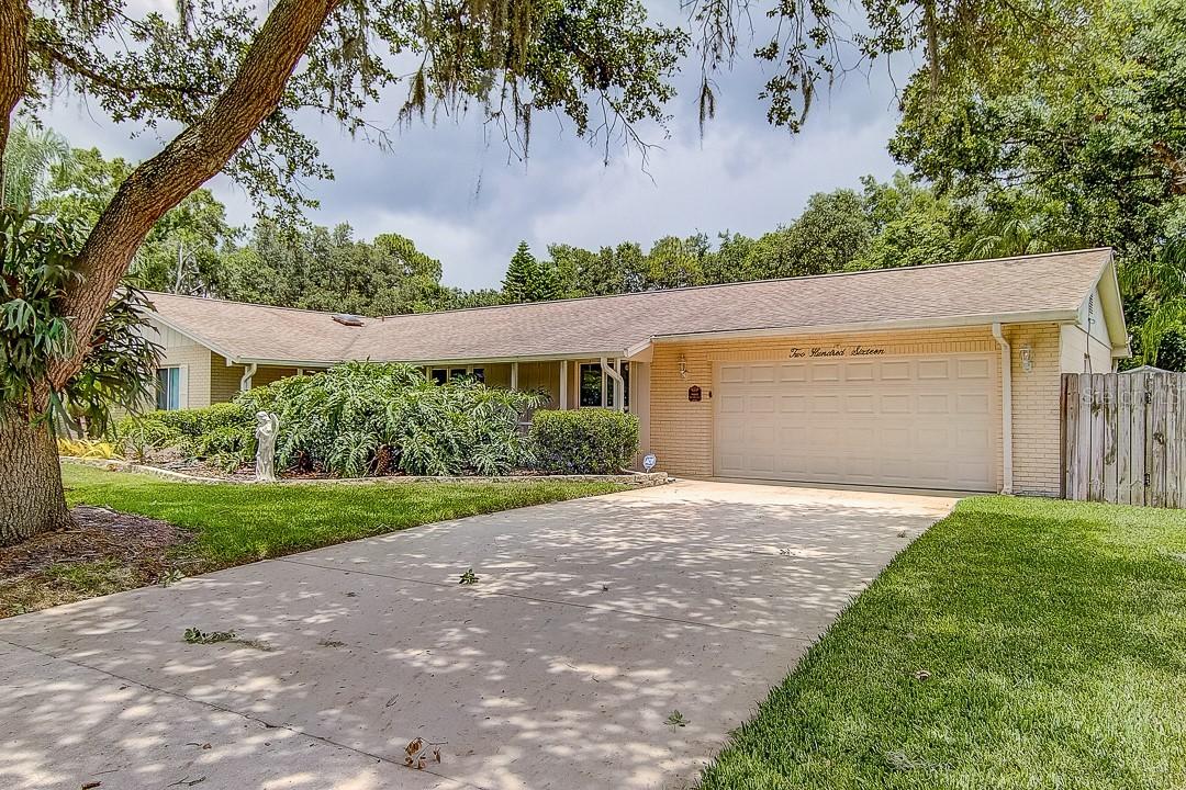 216 Van Gogh Cir., Brandon, FL 33511