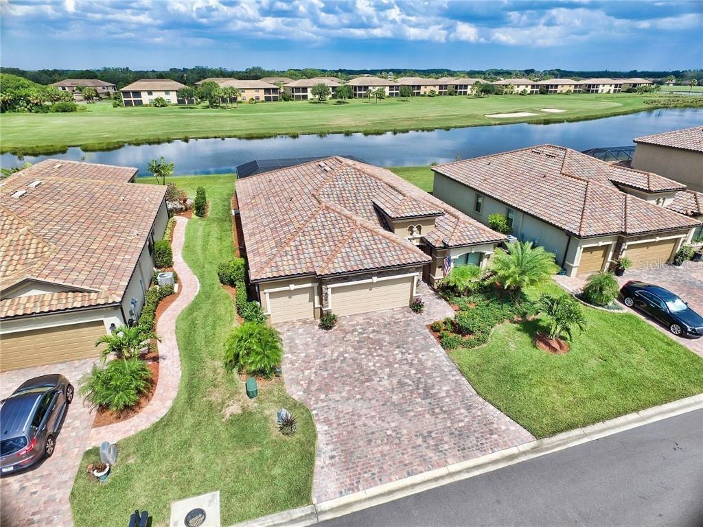 6852 Wild Lake Ter., Bradenton, FL 34212