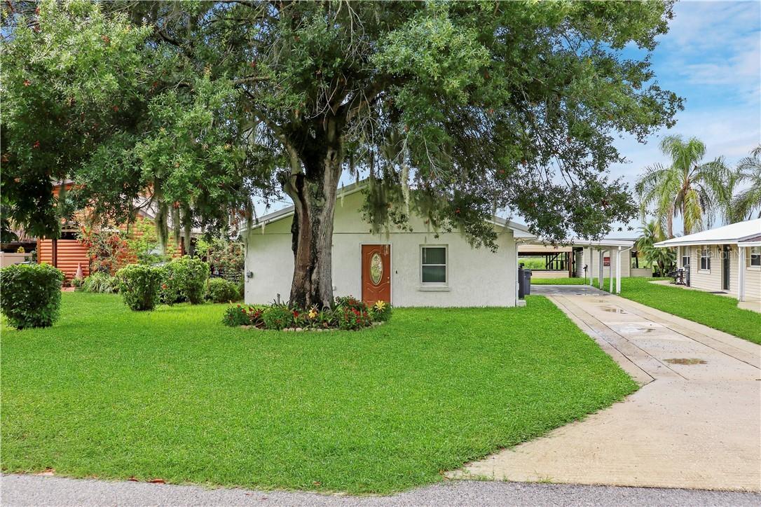 1825 Shady Lane Dr., Lake Wales, FL 33898