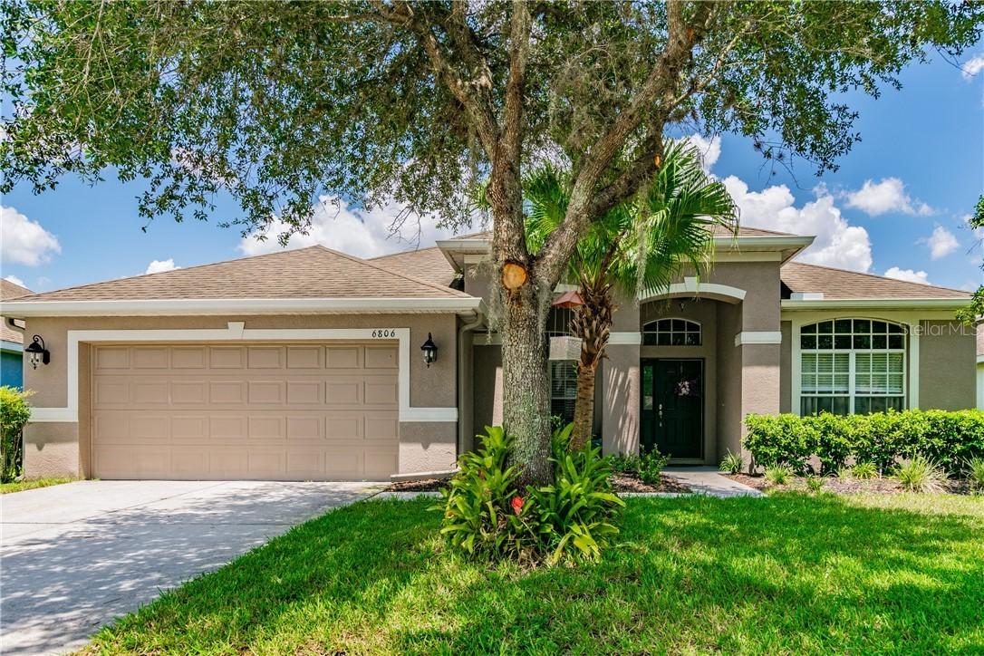 6806 Sparkling Way, Wesley Chapel, FL 33544