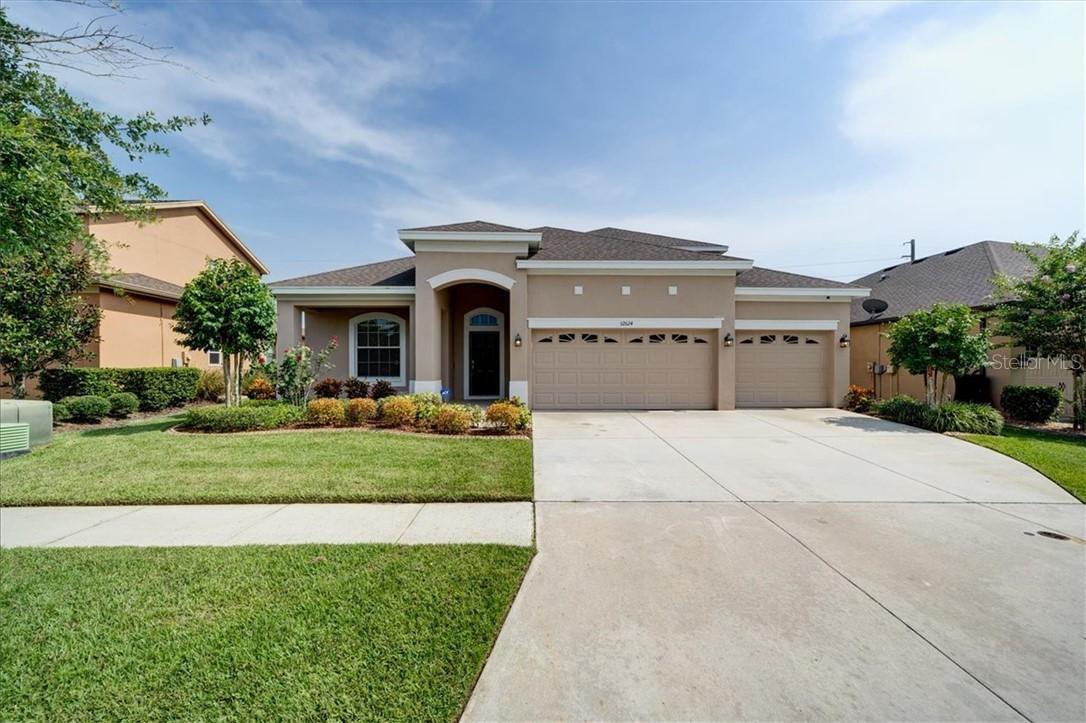 32624 Summerglade Dr., Wesley Chapel, FL 33545