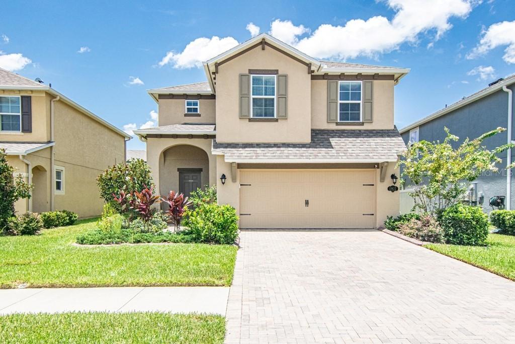 1937 Nature View Dr., Lutz, FL 33558