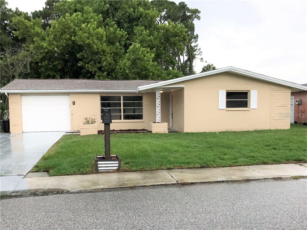 3233 Brookfield Dr., Holiday, FL 34691