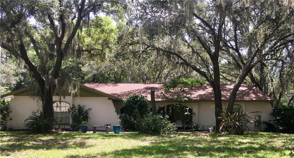 11208 Donneymoor Dr., Riverview, FL 33569