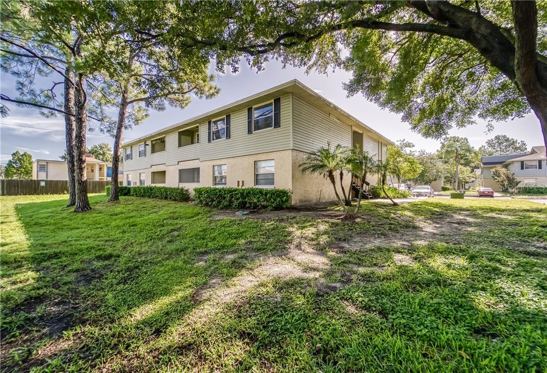 230 Berry Tree Pl., Brandon, FL 33510