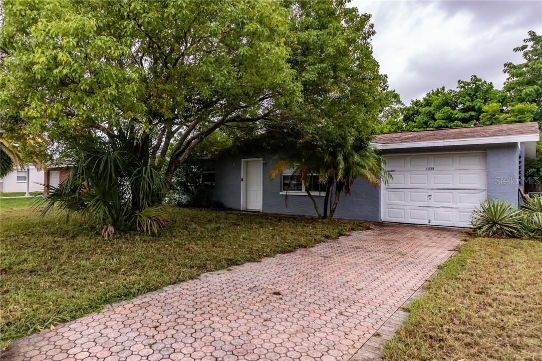 11030 Harding Dr, Port Richey, FL 34668