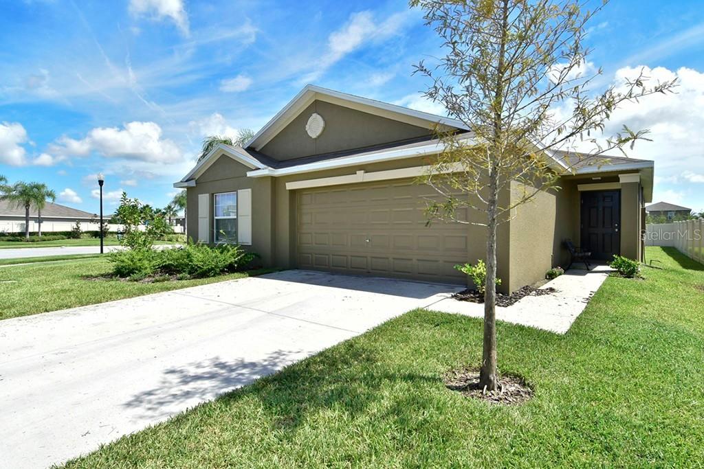 16851 Peaceful Valley Dr., Wimauma, FL 33598