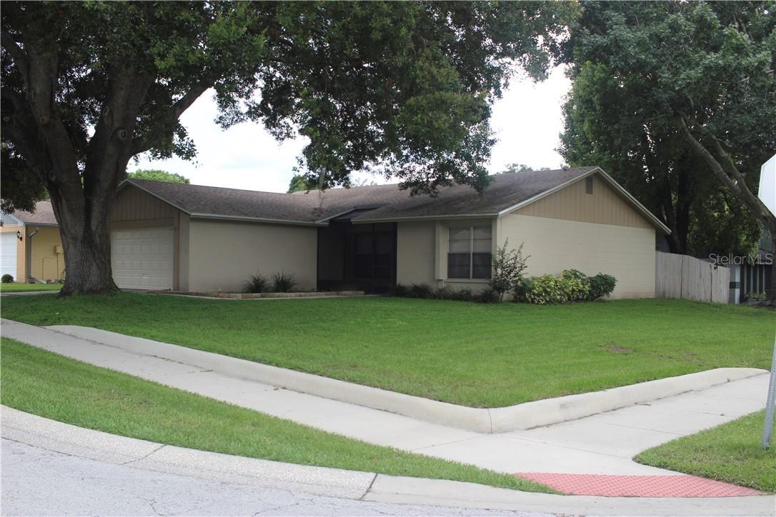 1831 Craven Dr., Seffner, FL 33584