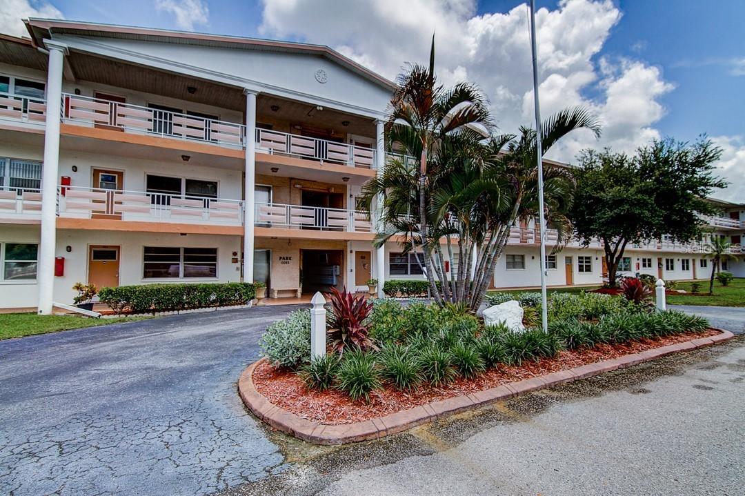 6015 19th St. #215, St Petersburg, FL 33714