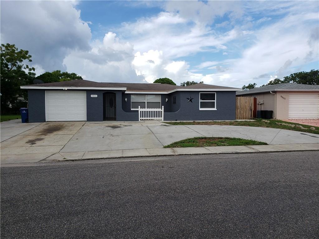 9801 Lake Chrise Ln., Port Richey, FL 34668