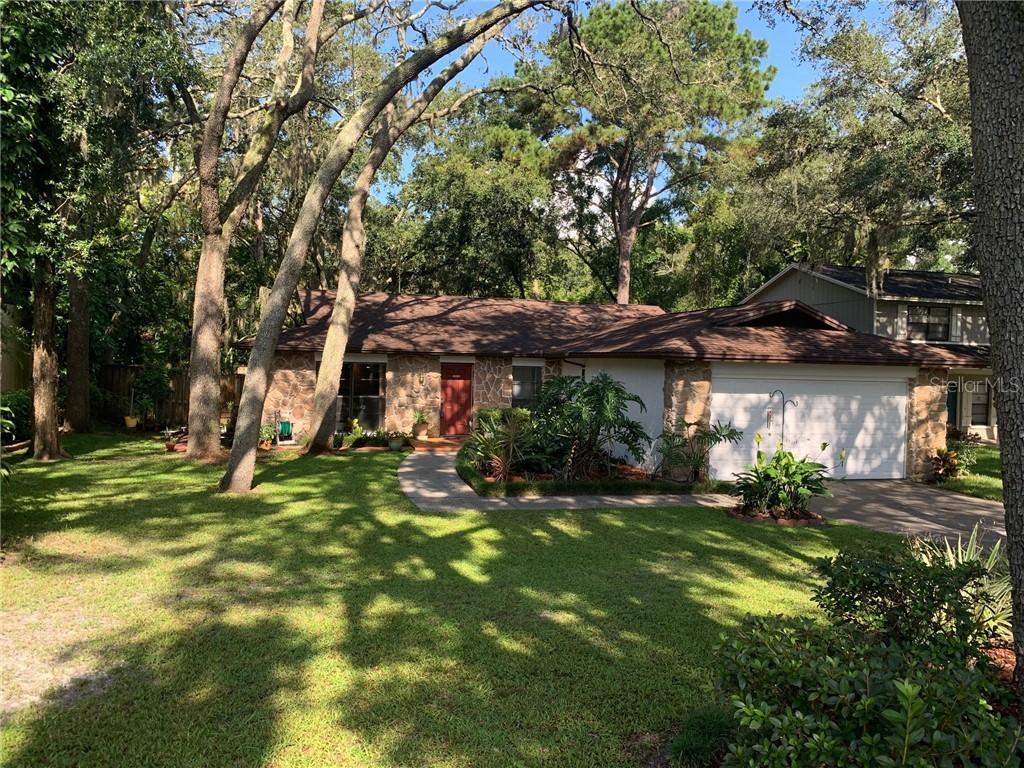 14732 Lake Forest Dr., Lutz, FL 33559