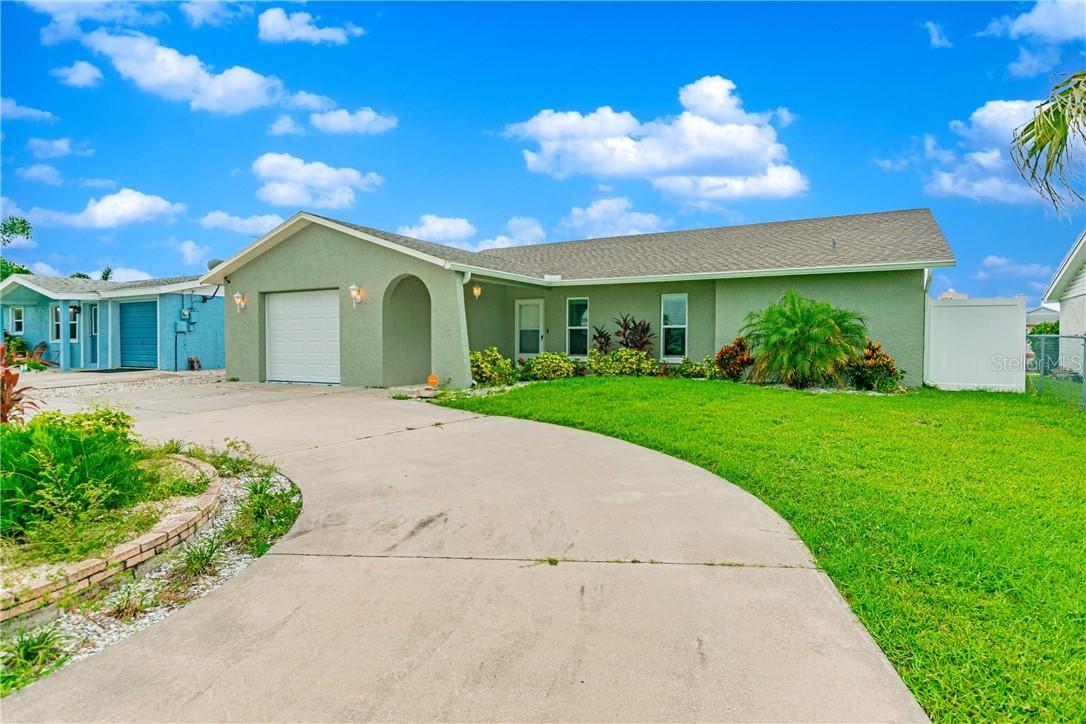 13811 John Casson Ave., Hudson, FL 34667
