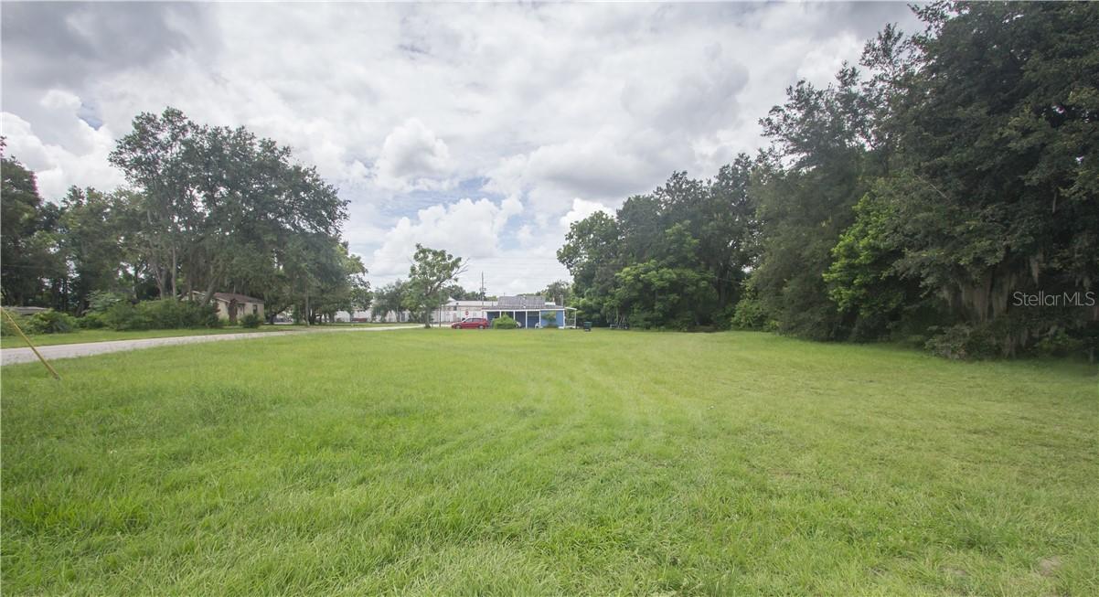 10th Ave., Zephyrhills, FL 33542