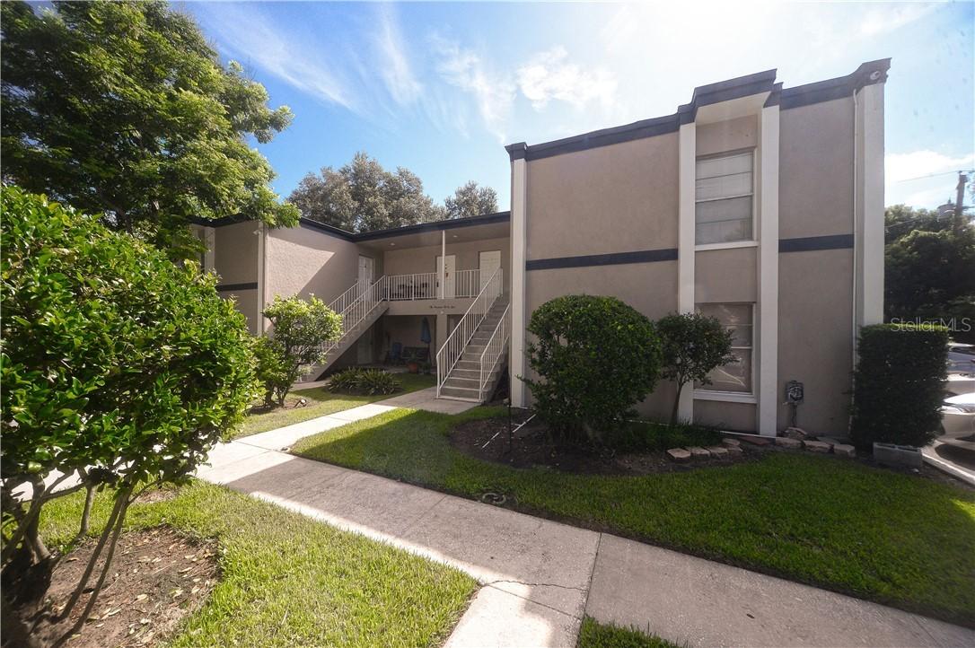 145 Picardy Villa Cir. #201, Brandon, FL 33510