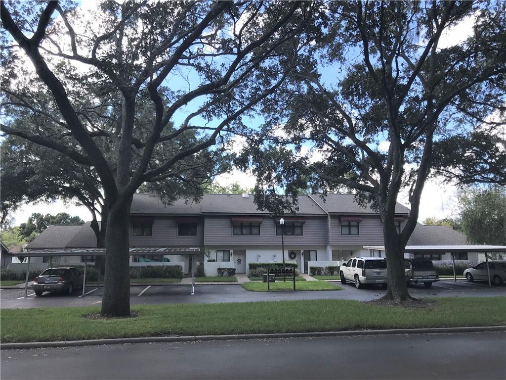 719 Oak Park Pl., Brandon, FL 33511