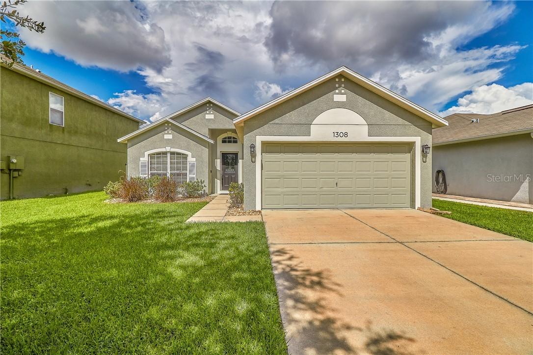 1308 Alhambra Crest Dr., Ruskin, FL 33570