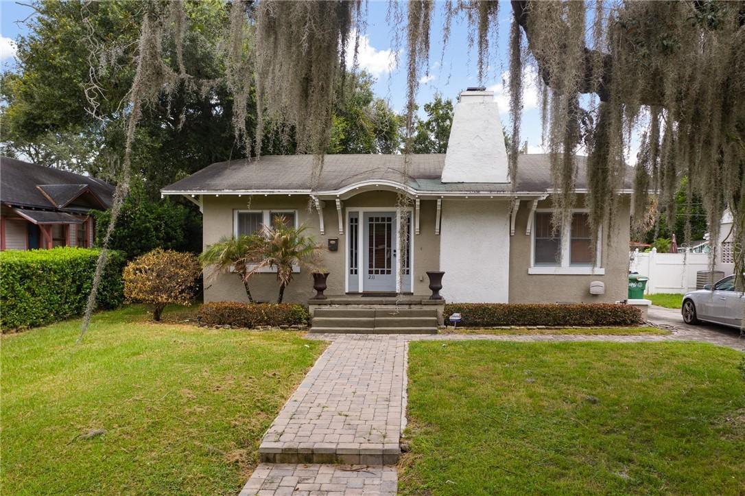 211 W Mohawk Ave., Tampa, FL 33604