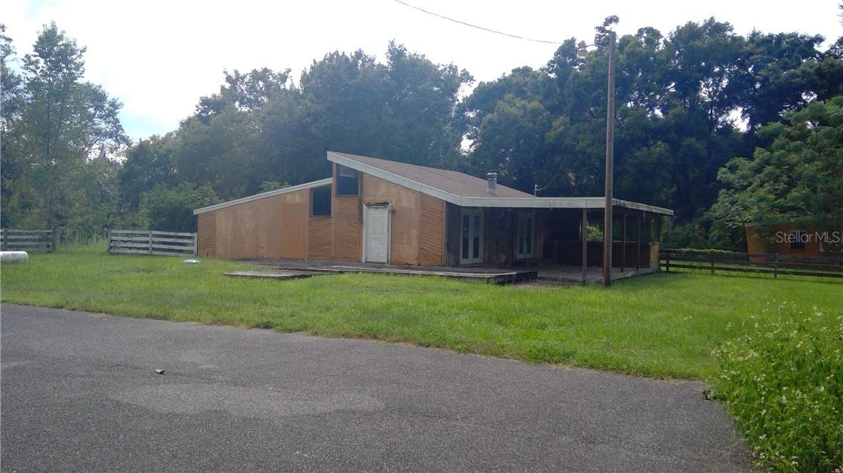 25131 Camp Castle Rd., Brooksville, FL 34601