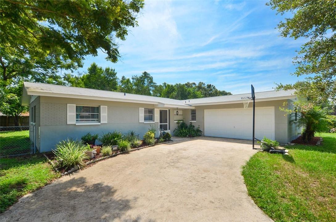 1209 Lorie Cir., Brandon, FL 33510