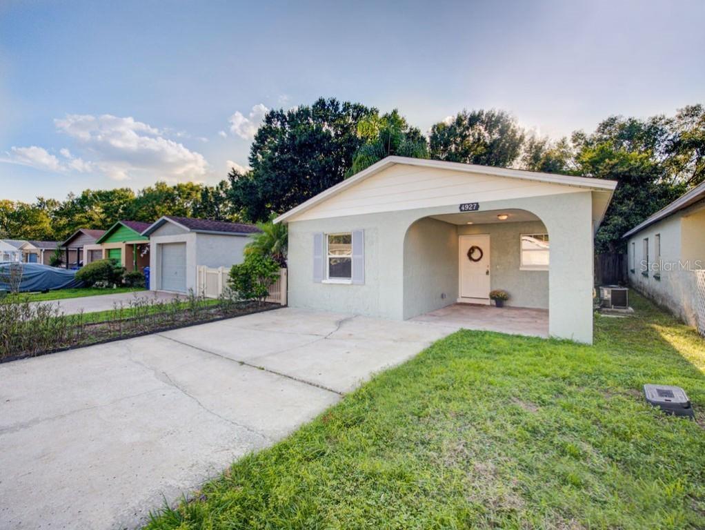 4927 Billy Direct Ln., Lutz, FL 33559