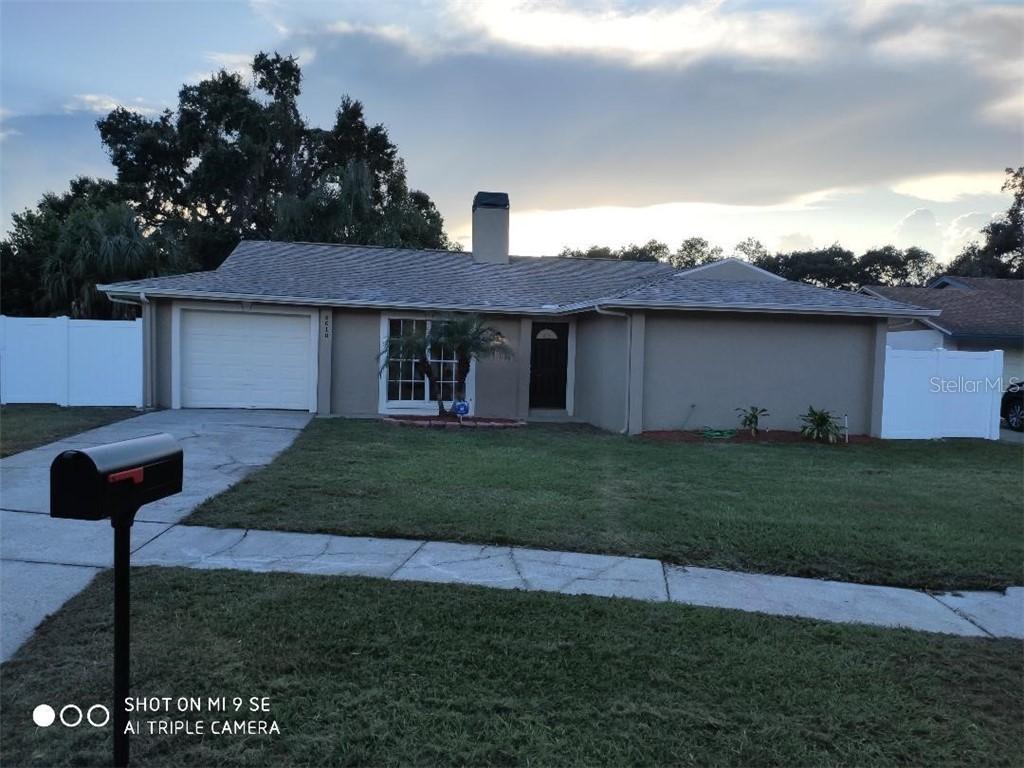 8010 Woodvine Pl., Tampa, FL 33615