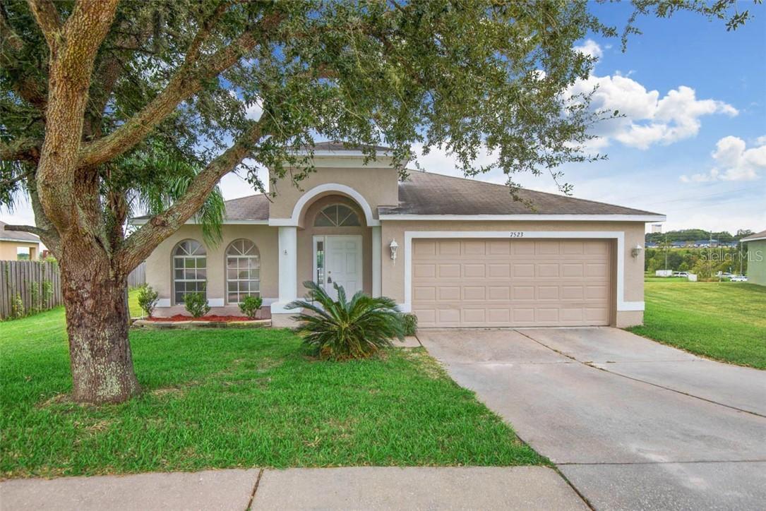 7523 Merchantville Cir., Zephyrhills, FL 33540