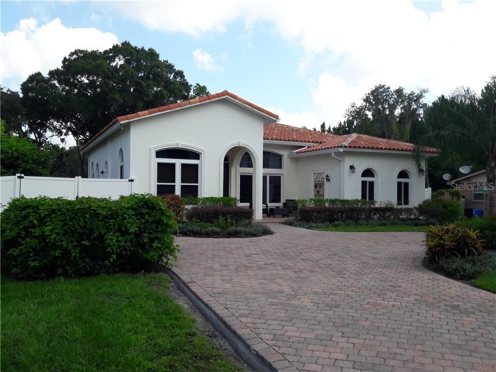 20435 Moss Bend Ct., Lutz, FL 33558