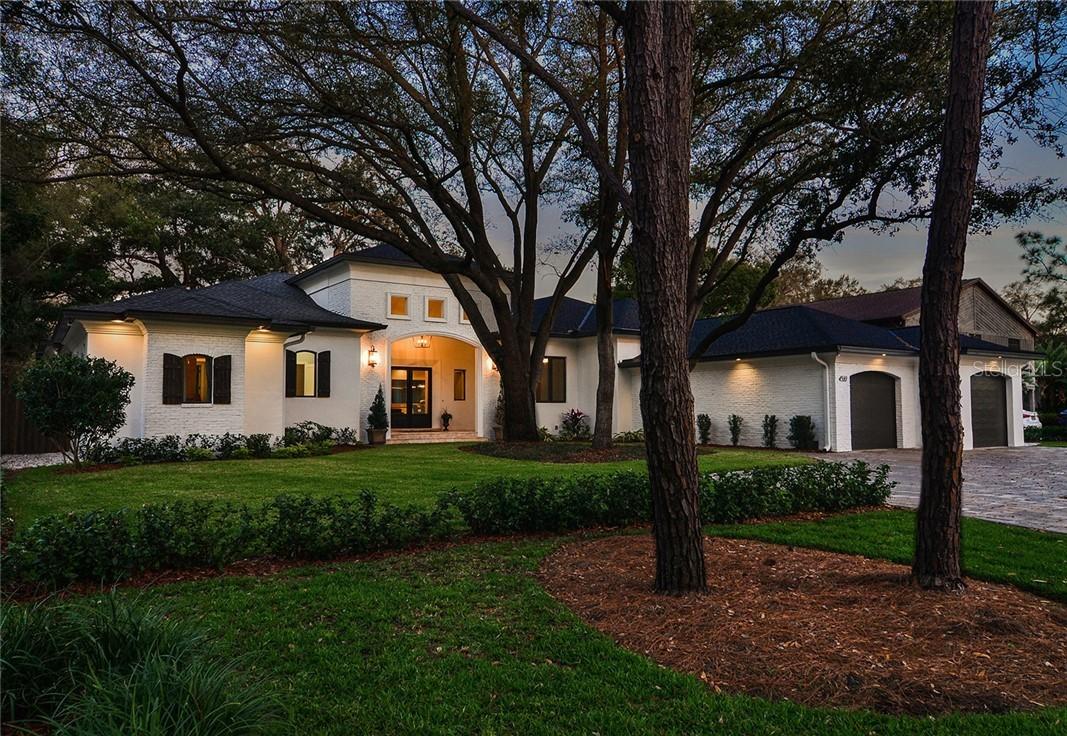 303 Grande Grove Ct., Lutz, FL 33549