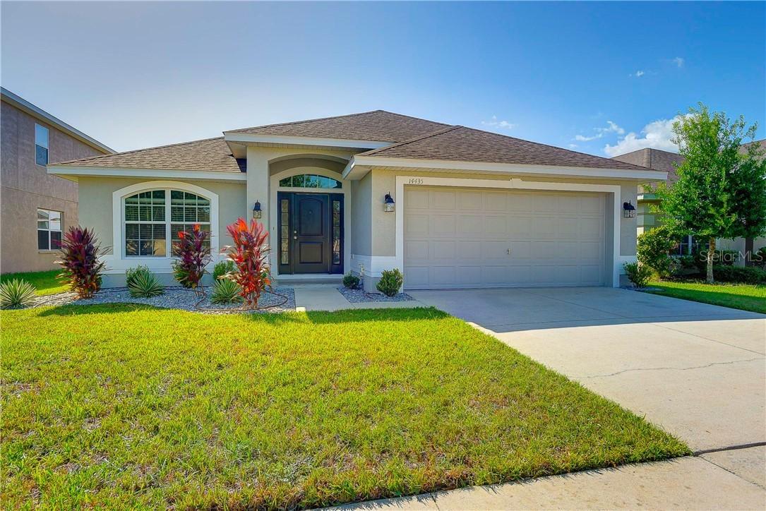 14435 Barley Field Dr, Wimauma, FL 33598