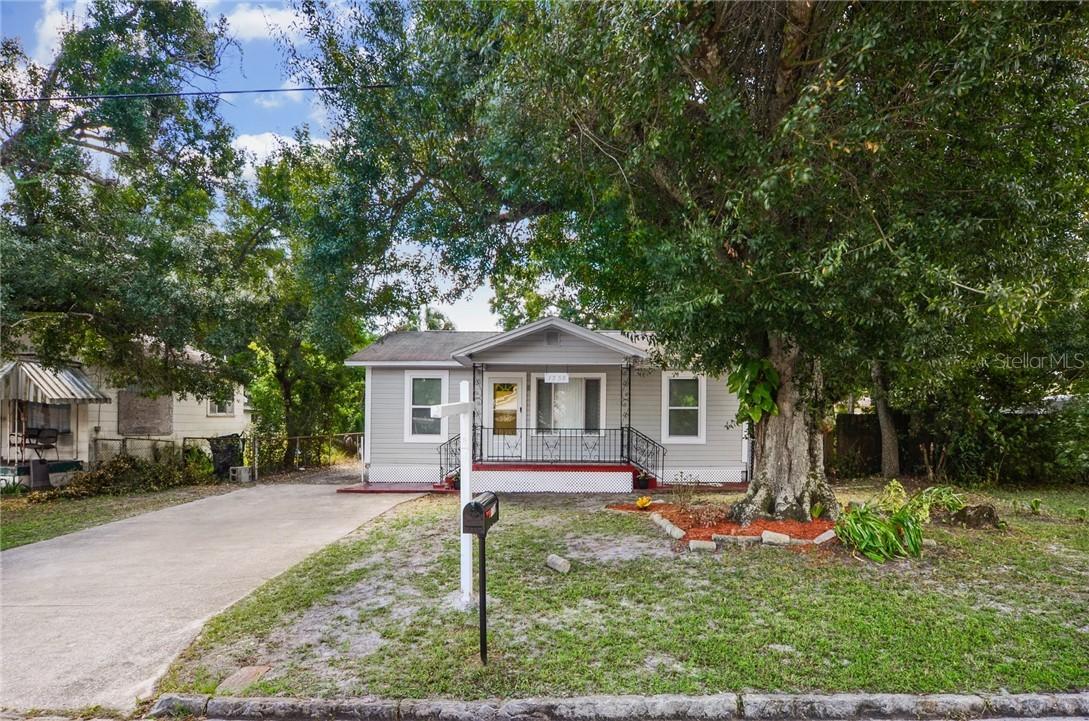1738 W Saint Louis St., Tampa, FL 33607