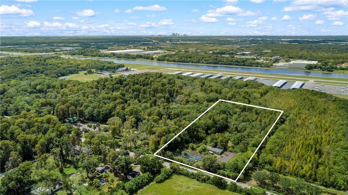6414 Eureka Springs Rd., Tampa, FL 33610